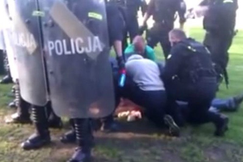 Po śmierci kibica z Knurowa Przemysław Wipler nazwał policjantów "mordercami"