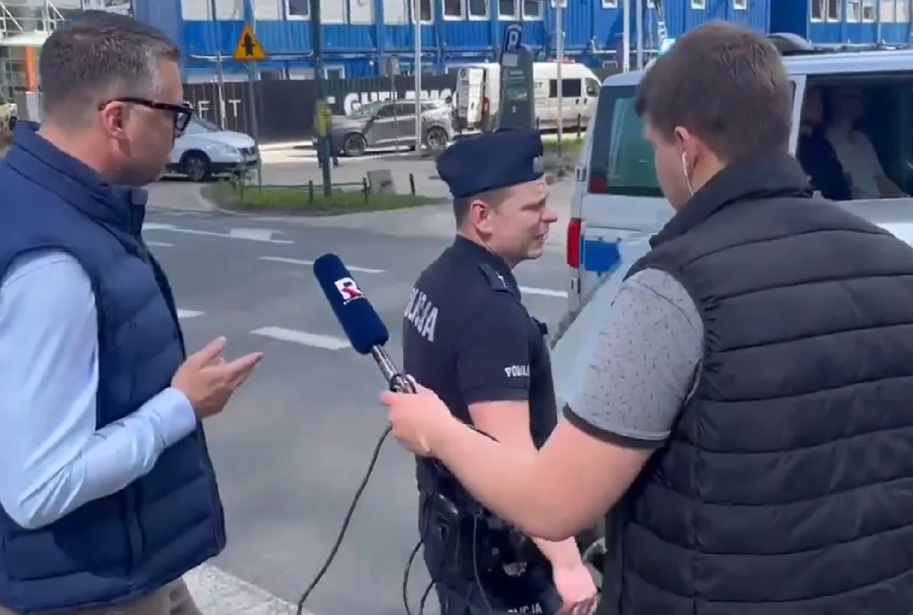Reporter TV Republika zatrzymany przez policję. "Wybieram się do radiowozu".