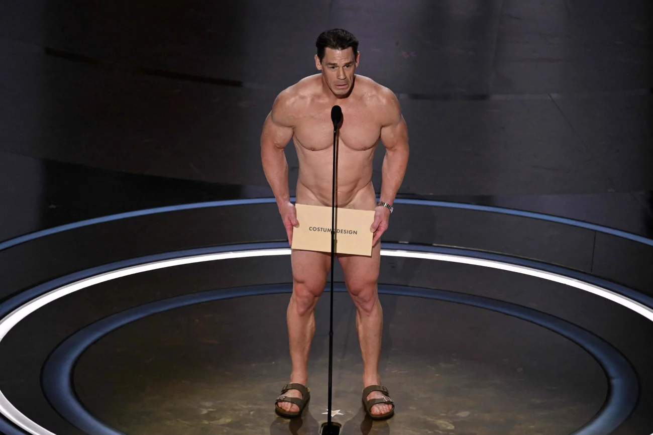 Nagi John Cena wręczał nagrodę?