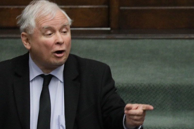 Jarosław Kaczyński nie wytłumaczył się ze słów o "chamskiej hołocie".