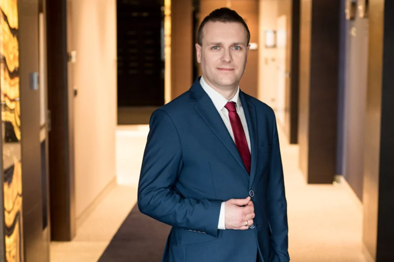 Grzegorz Ksepko, wiceprezes Zarządu ds. Korporacyjnych Energi, w przeszłości nawoływał do "czczenia złotego cielca".