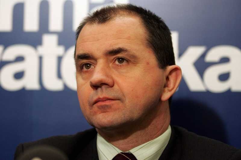 Poseł Zbigniew Rynasiewicz przeprasza za używanie wulgaryzmów w Sejmie.