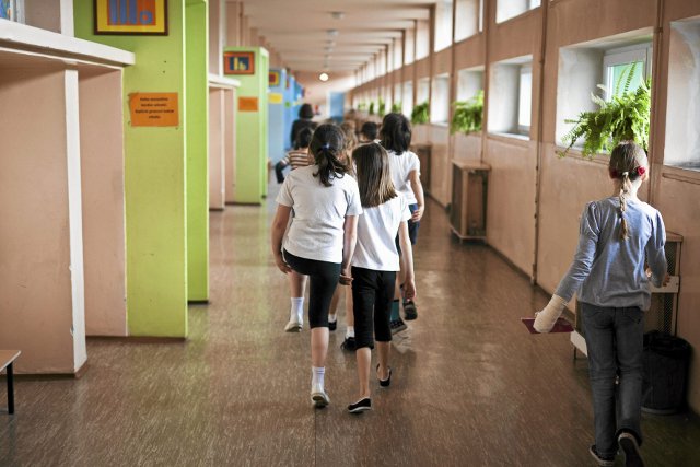 W szkołach gimnazjalnych i w podstawówkach jest najwięcej zachowań patologicznych, wynika z raportu NIK