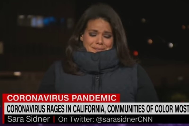 Reporterka CNN, Sara Sidner, rozpłakała się mówiąc o ofiarach koronawirusa w USA.