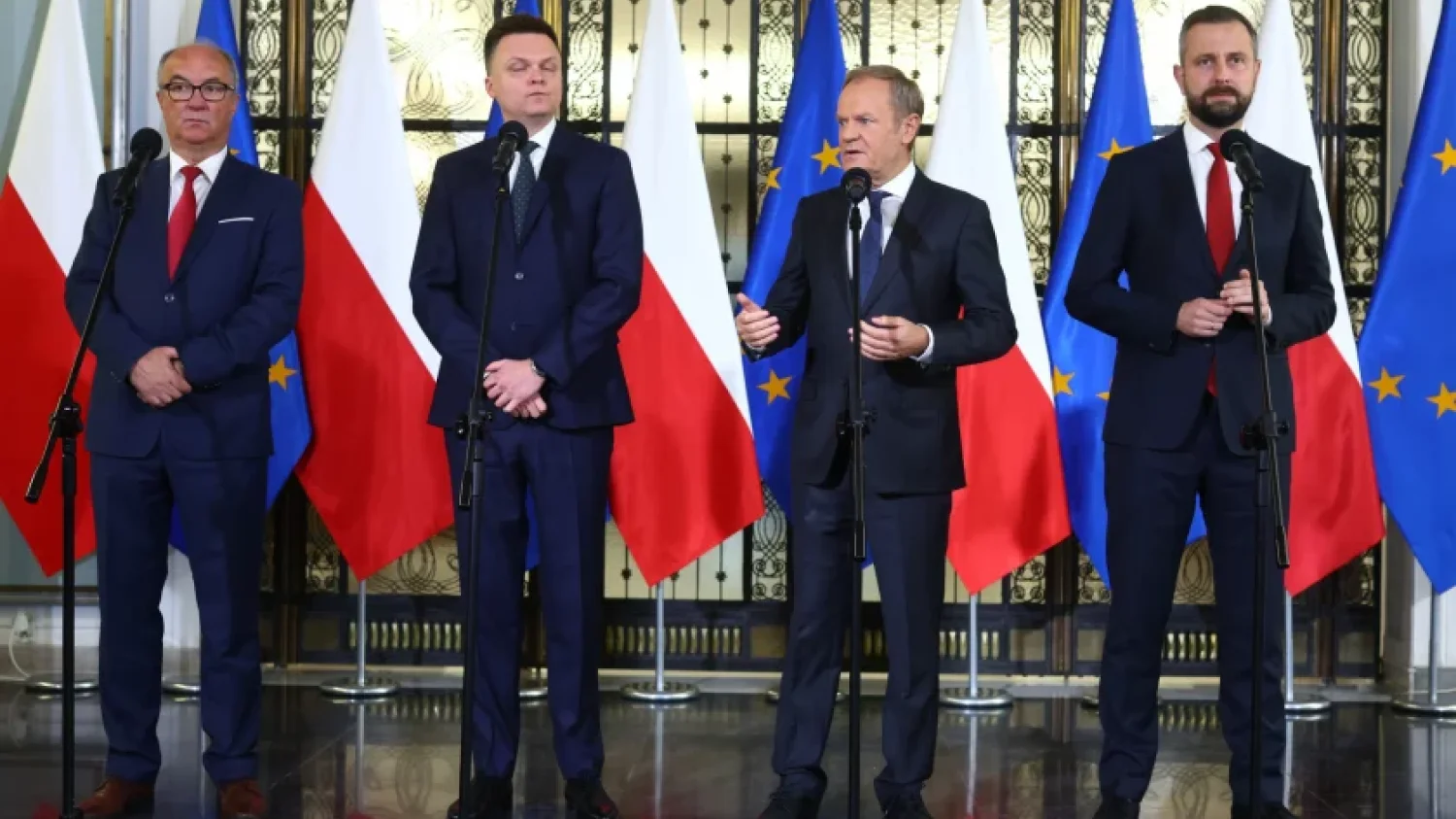 Liderzy nowej koalicji rządowej wygłosili wspólne oświadczenie o tworzeniu nowego rządu. Jego premierem ma zostać Donald Tusk.