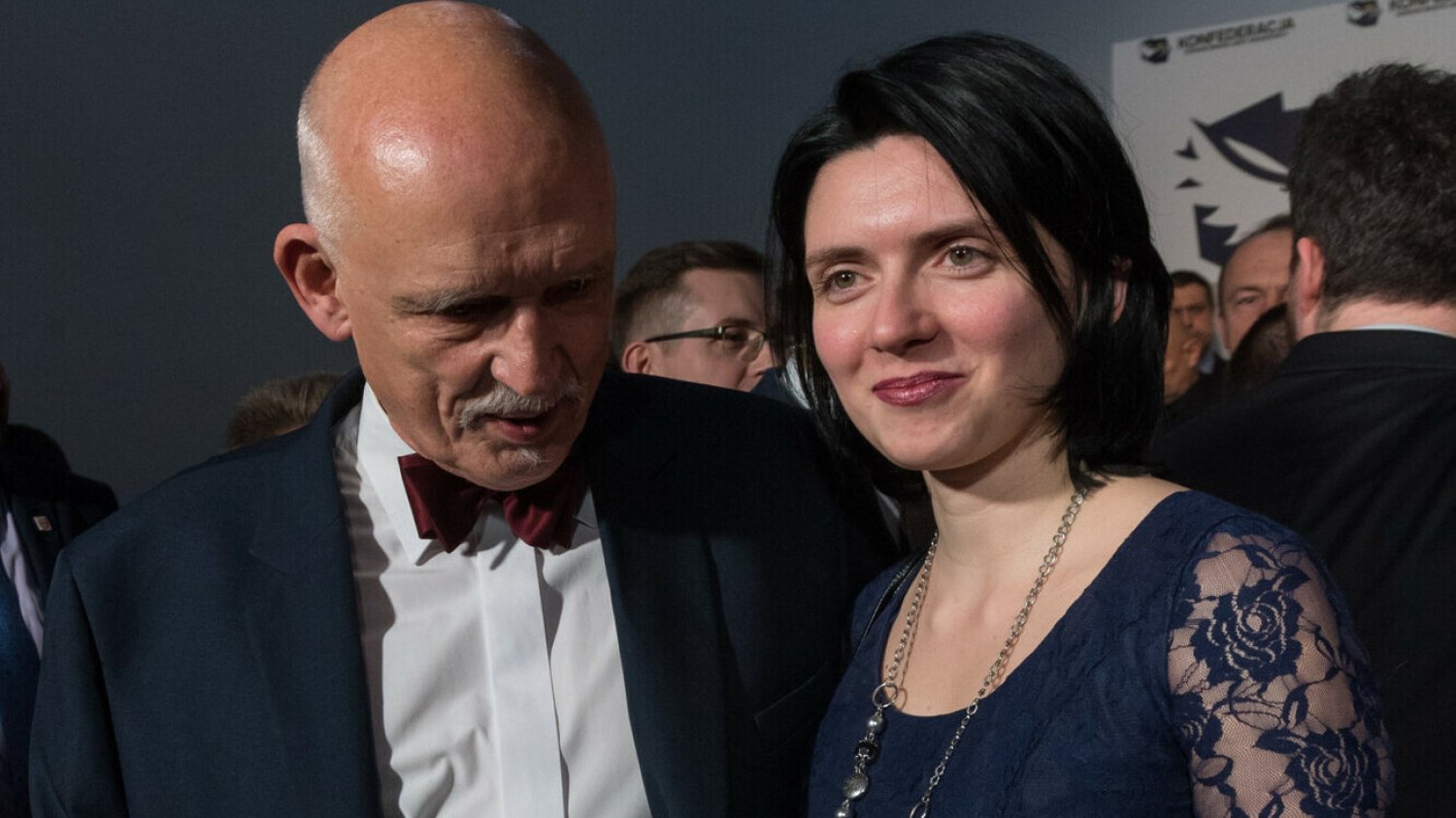 Dominika i Janusz Korwin-Mikke w 2019 roku. Dominika i Janusz Korwin-Mikke w 2019 roku.