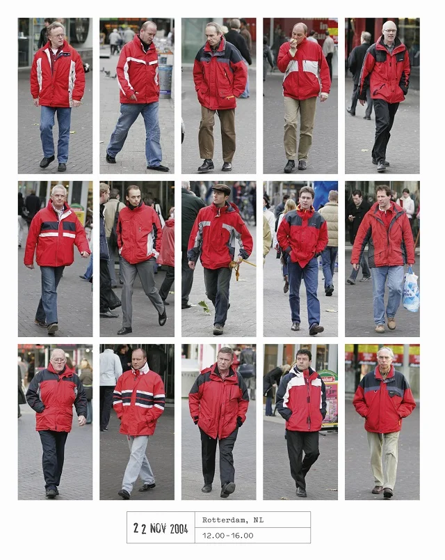 Czerwona kurtka święciła triumfy u panów w 2004 roku.
