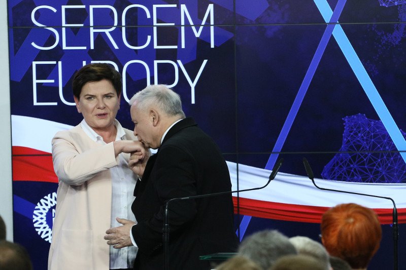 Wieczór wyborczy w siedzibie PiS przy Nowogrodzkiej.