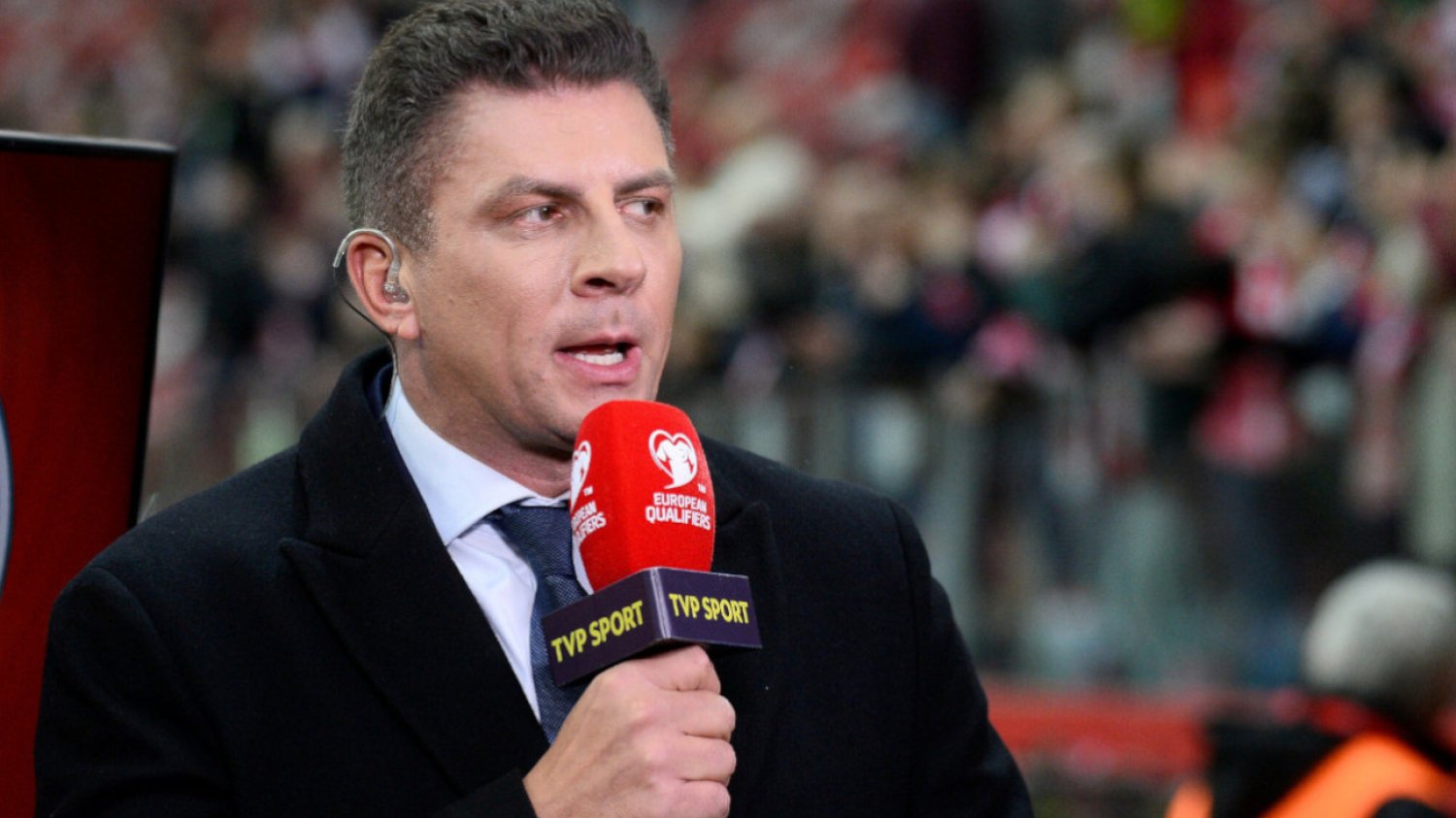 Mateusz Borek, jeden z najlepszych polskich komentatorów sportowych. Zaprzeczenie tezy, iż "komentator nie powinien dużo mówić".