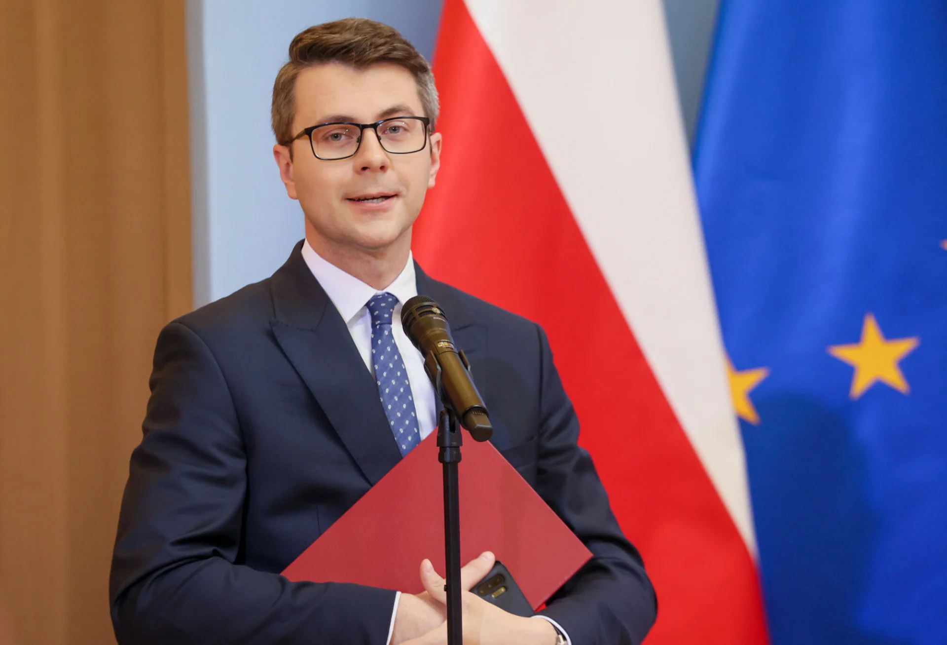 Rzecznik rządu ocenił różnice w koalicji rządzącej ws. KPO.