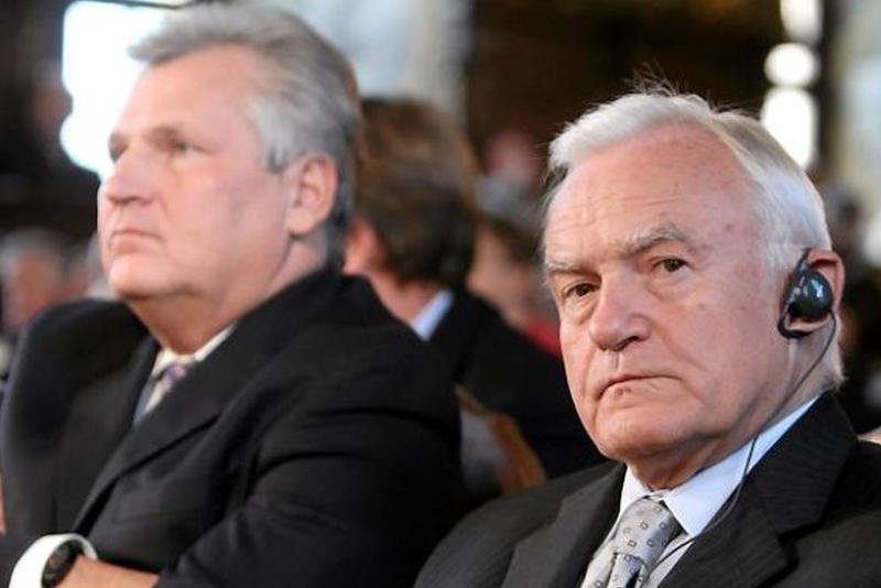 Aleksander Kwaśniewski i Leszek Miller też zostali nagrani. Nowe fakty w aferze taśmowej