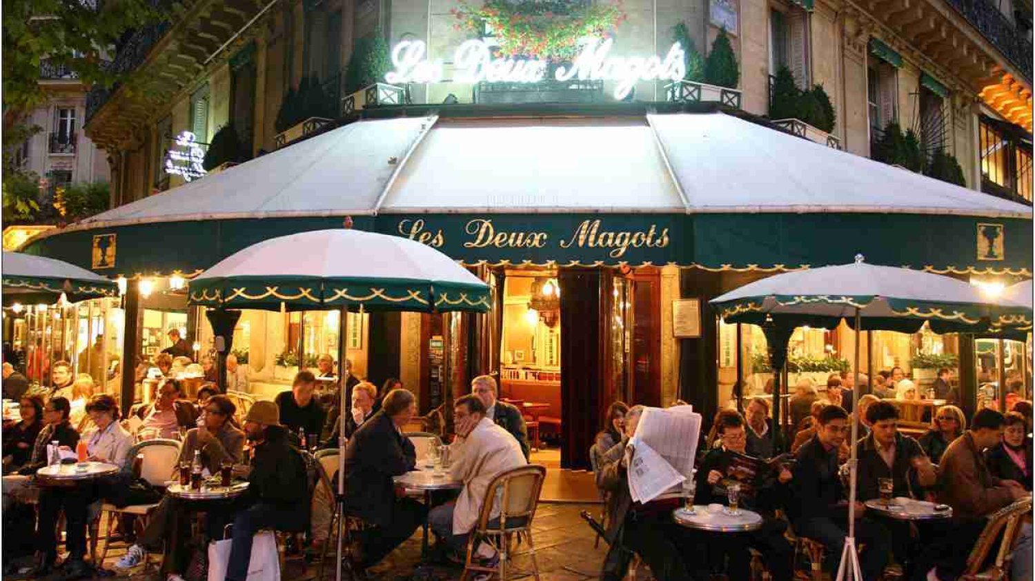 Les Deux Magots. Tu Hemingway i Picasso pili, rozmawiali i spędzali miło czas.