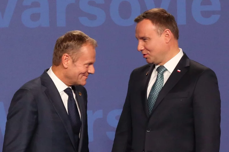 Andrzej Duda pokłócił się na Twitterze z Donaldem Tuskiem.