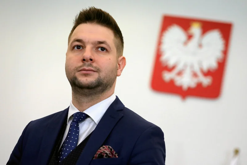 Patryk Jaki wraz z żoną wychowują syna Radosława, który cierpi na zespół Downa.