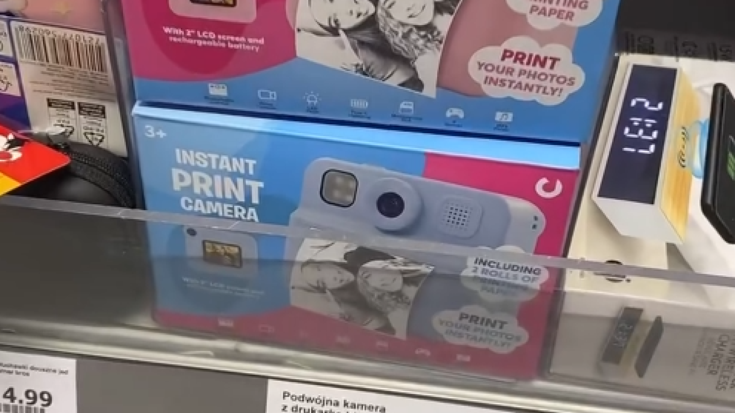 Zamiennik Instaxa i Polaroida w Action. Dla kogo taki aparat? Aparat z drukarką w Action w stylu Polaroida