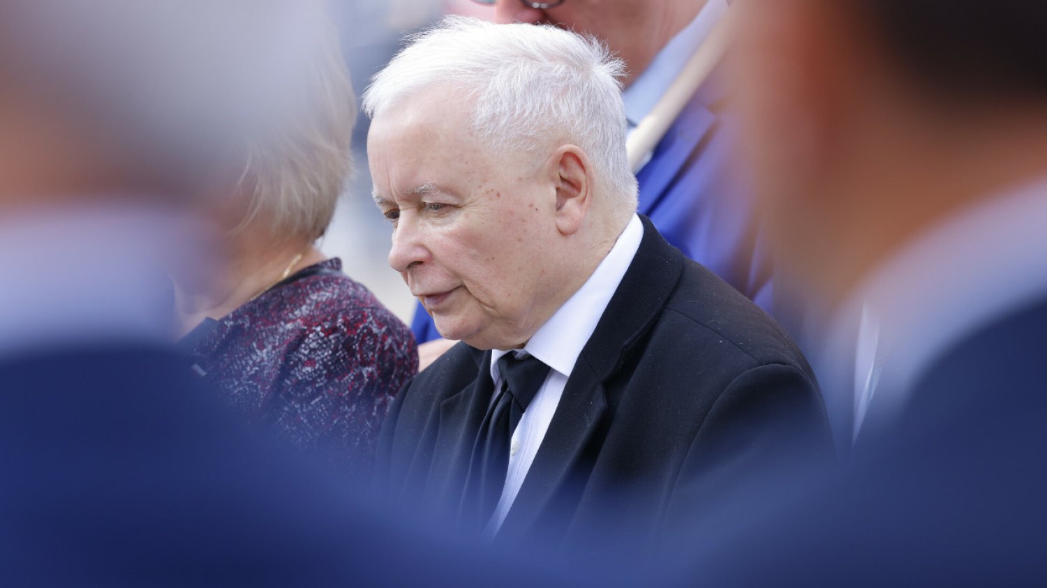 Prezes PiS zaapelował o finansowe wsparcie. Posłowie mają co miesiąc wpłacać na partię tysiąc złotych a europosłowie 5 tys. zł.