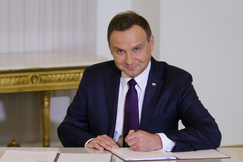 Czy prezydent podpisze ustawę o reformie edukacji?