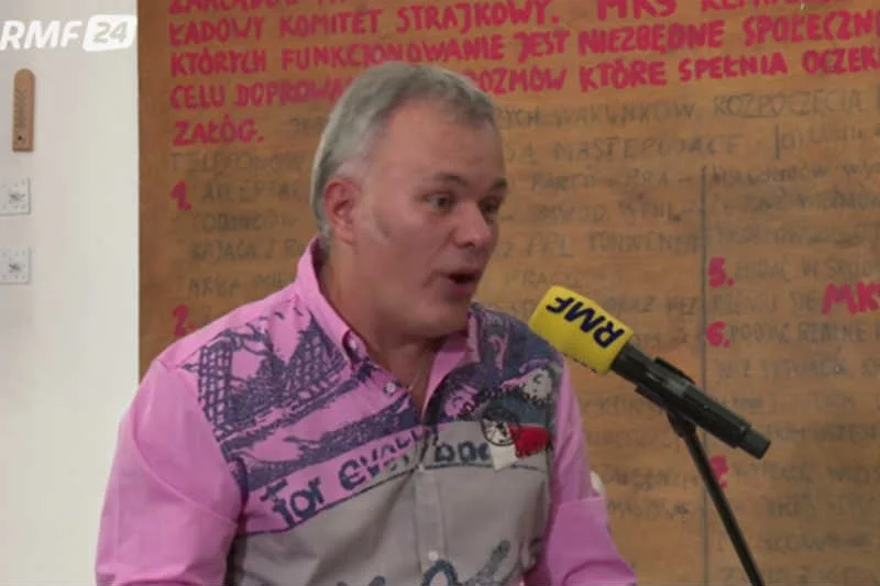 Robert Mazurek zadebiutował jako prowadzący poranne rozmowy w RMF FM. Ale nie dał rady.