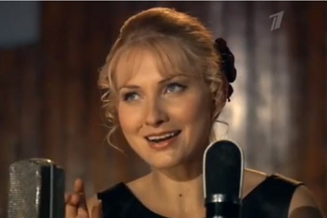 Kadr z serialu "Anna German"