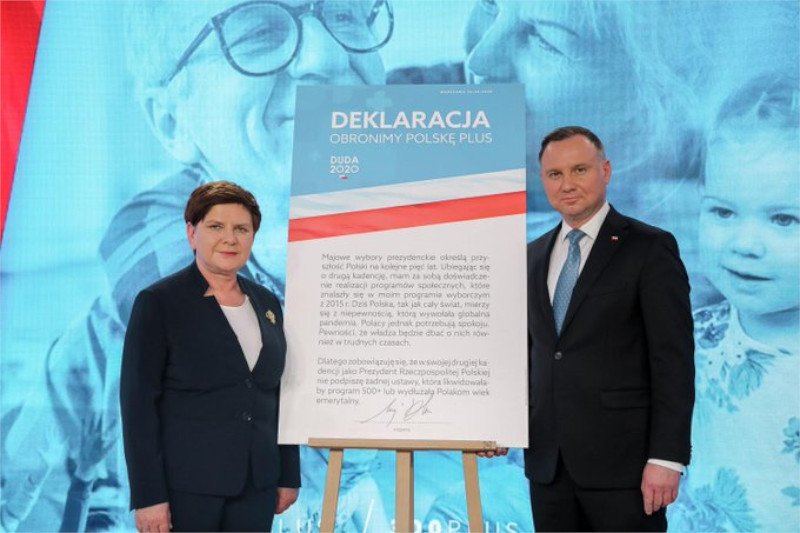 Andrzej Duda twierdzi, że pandemia koronawirusa "gaśnie".