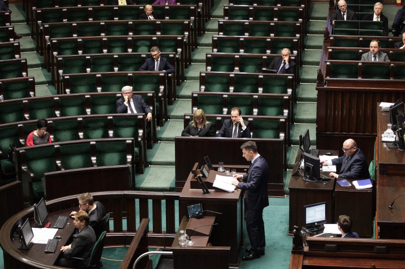 Posłowie uchwalili budżet na 2016 rok. Finanse Rzecznika Praw Obywatelskich zostaną zmniejszone o blisko 10 mln.