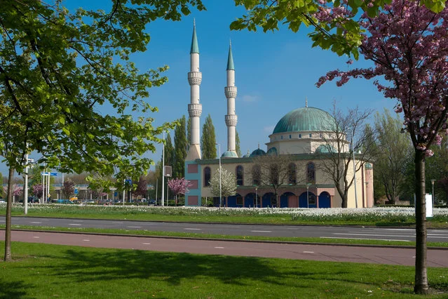 Minaret w Poznaniu miałby powstać w oparciu o komin dawnej gazowni.