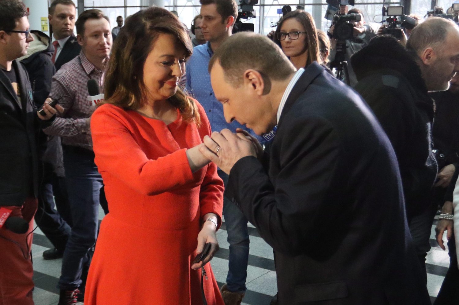 Gdzie jest Holecka? Dziennikarka tłumaczy nieobecność.