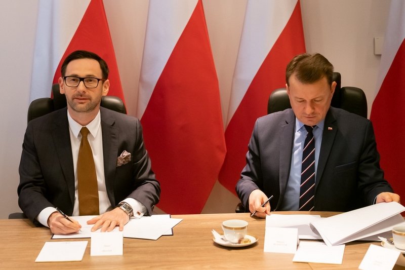 PKN Orlen da zniżki żołnierzom, a nie lekarzom.