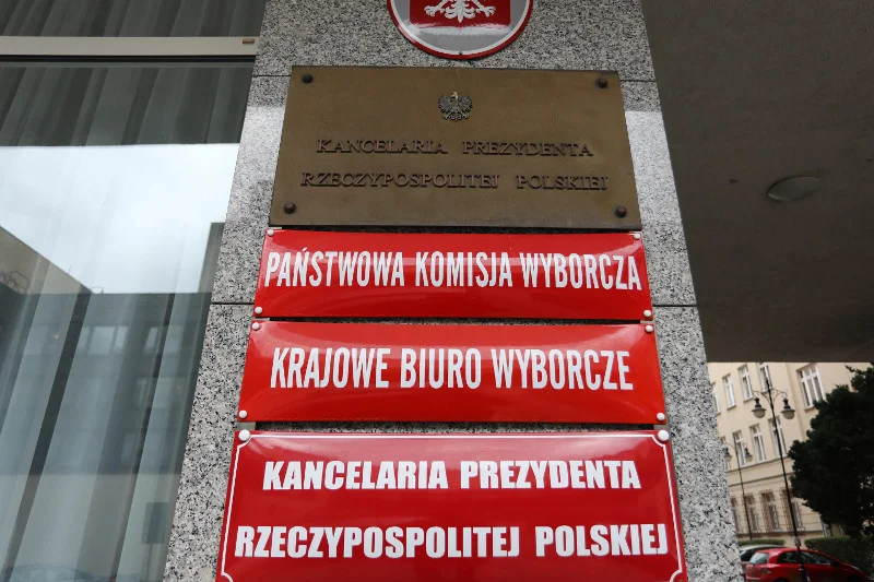 PKW będzie powoływać nowych komisarzy w każdym powiecie i w każdym województwie
