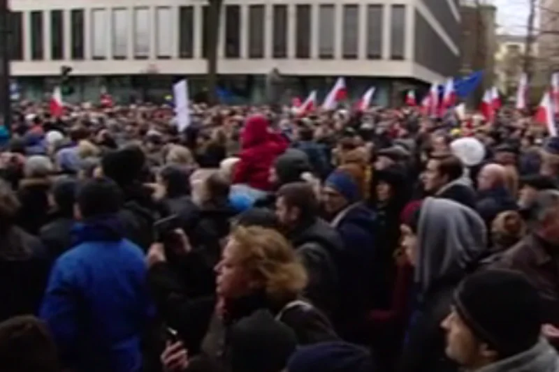 KOD bohaterem materiału "Wiadomości".