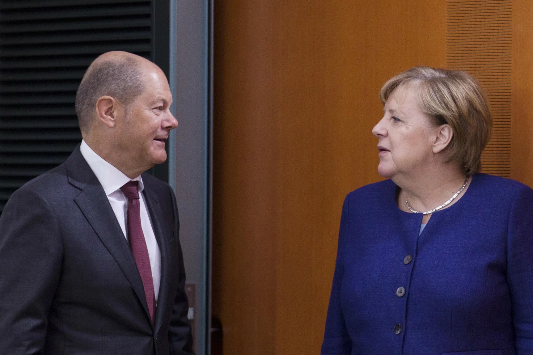 "Plan b" Olafa Scholza. Żyć jak Angela Merkel