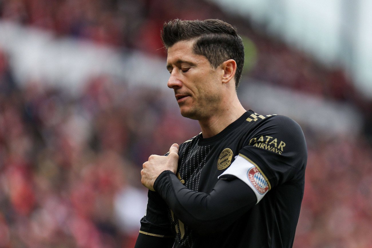 Robert Lewandowski jest piłkarzem Bayernu Monachium od 2014 roku. Najwyraźniej tego lata ta historia dobiegnie końca.