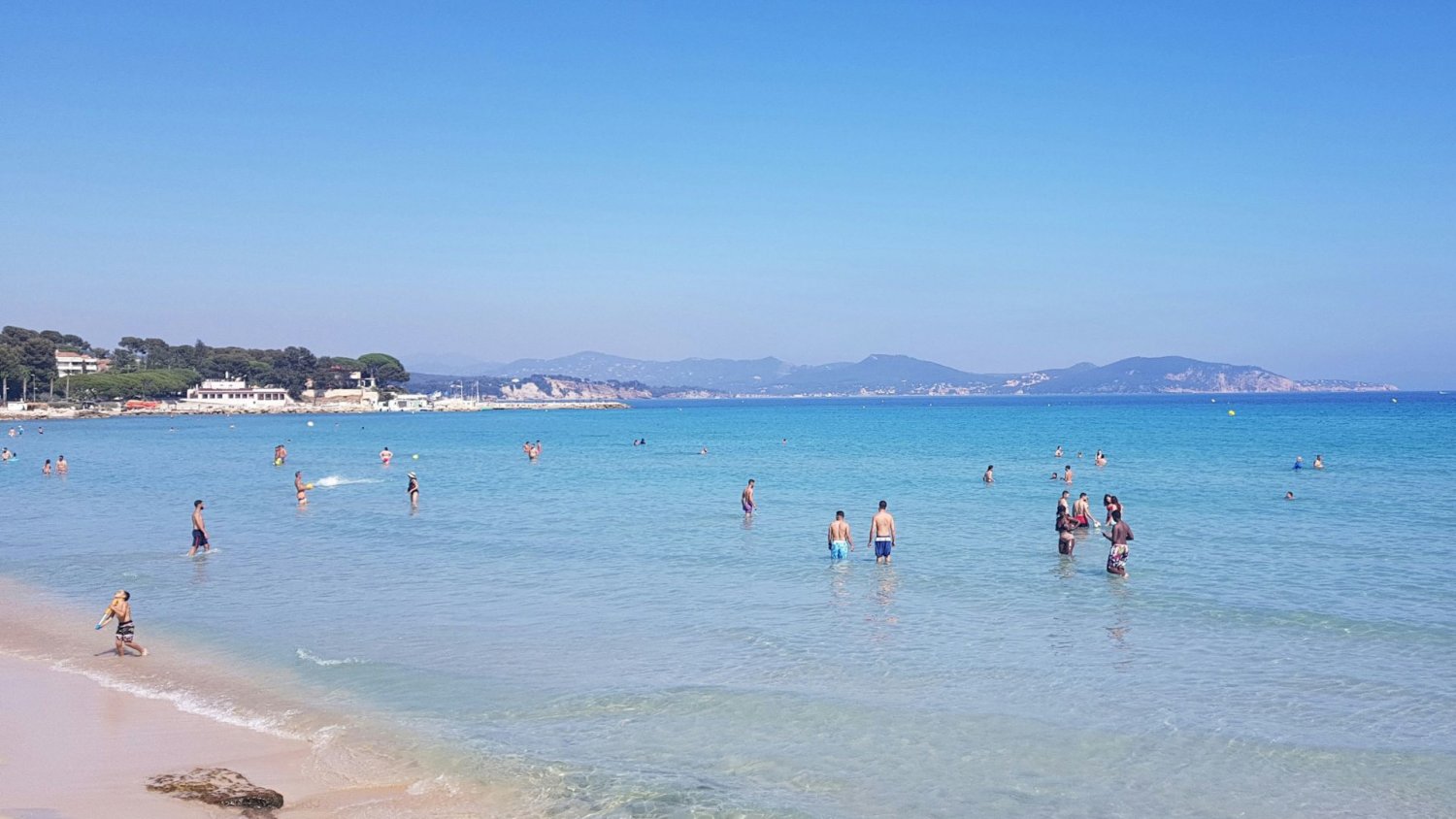 Ulubiony kierunek Polaków tanieje. Wyprzedza konkurencję nawet o 900 zł