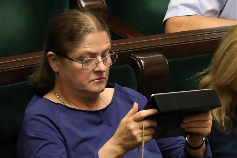 Jedna z najbardziej "wyrazistych" postaci w PiS zapowiada odejście na emeryturę.