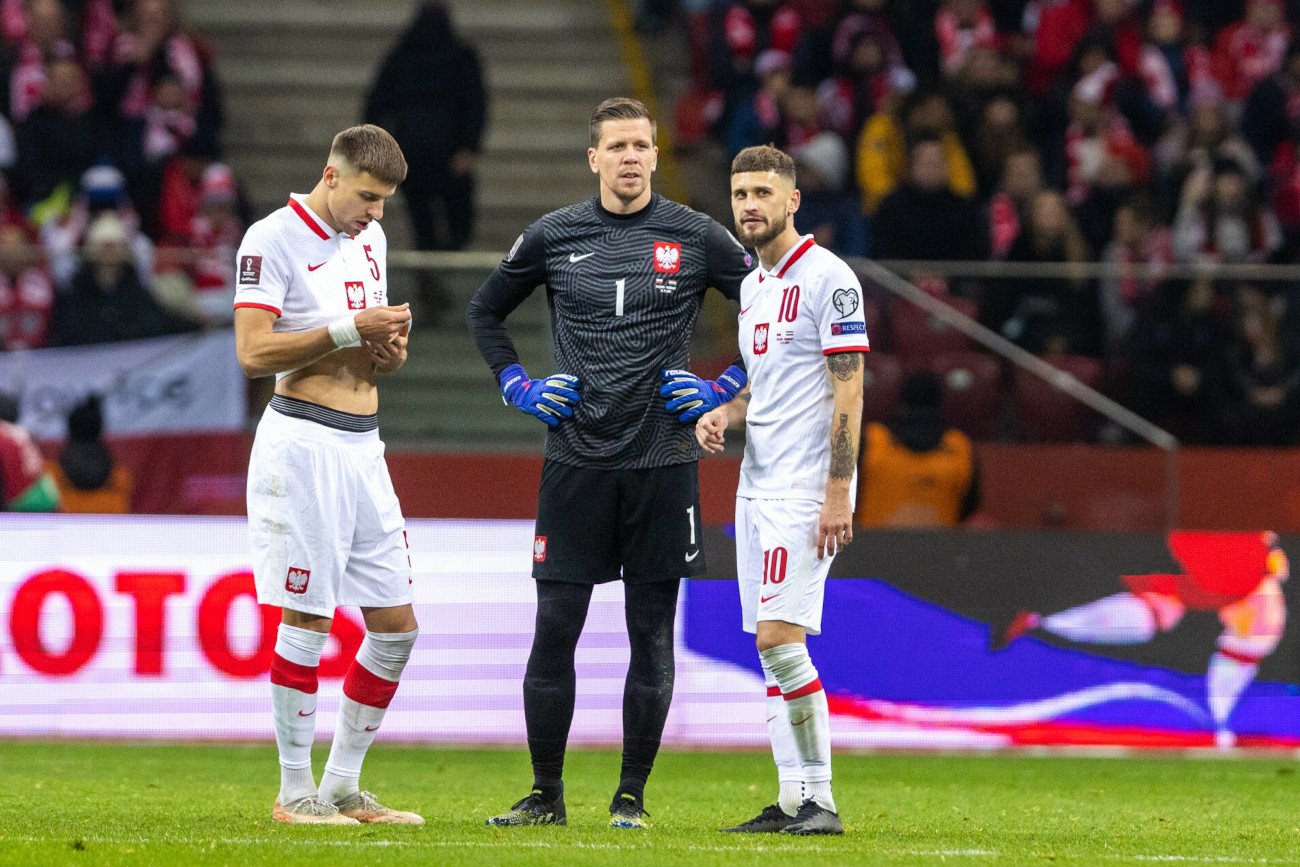 Biało-Czerwoni po porażce z Węgrami 1:2 (0:1) mocno utrudnili sobie drogę na mundial w 2022 roku.