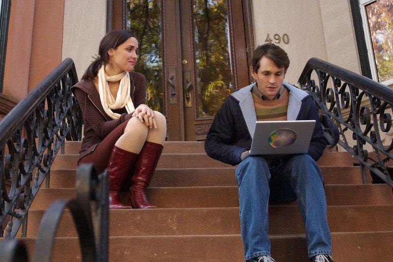 O trudnościach w kontaktach z innymi ludźmi z jakimi borykają się osoby z zespołem Aspergera, opowiada film "Adam" w reżyserii Maxa Mayer'a.