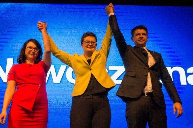 Adam Kądziela odchodzi z Nowoczesnej. Według ostatniego sondażu partia ma tylko 4 proc. poparcia. Na zdjęciu: Kamila Gasiuk-Pihowicz, Katarzyna Lubnauer i Ryszard Petru.