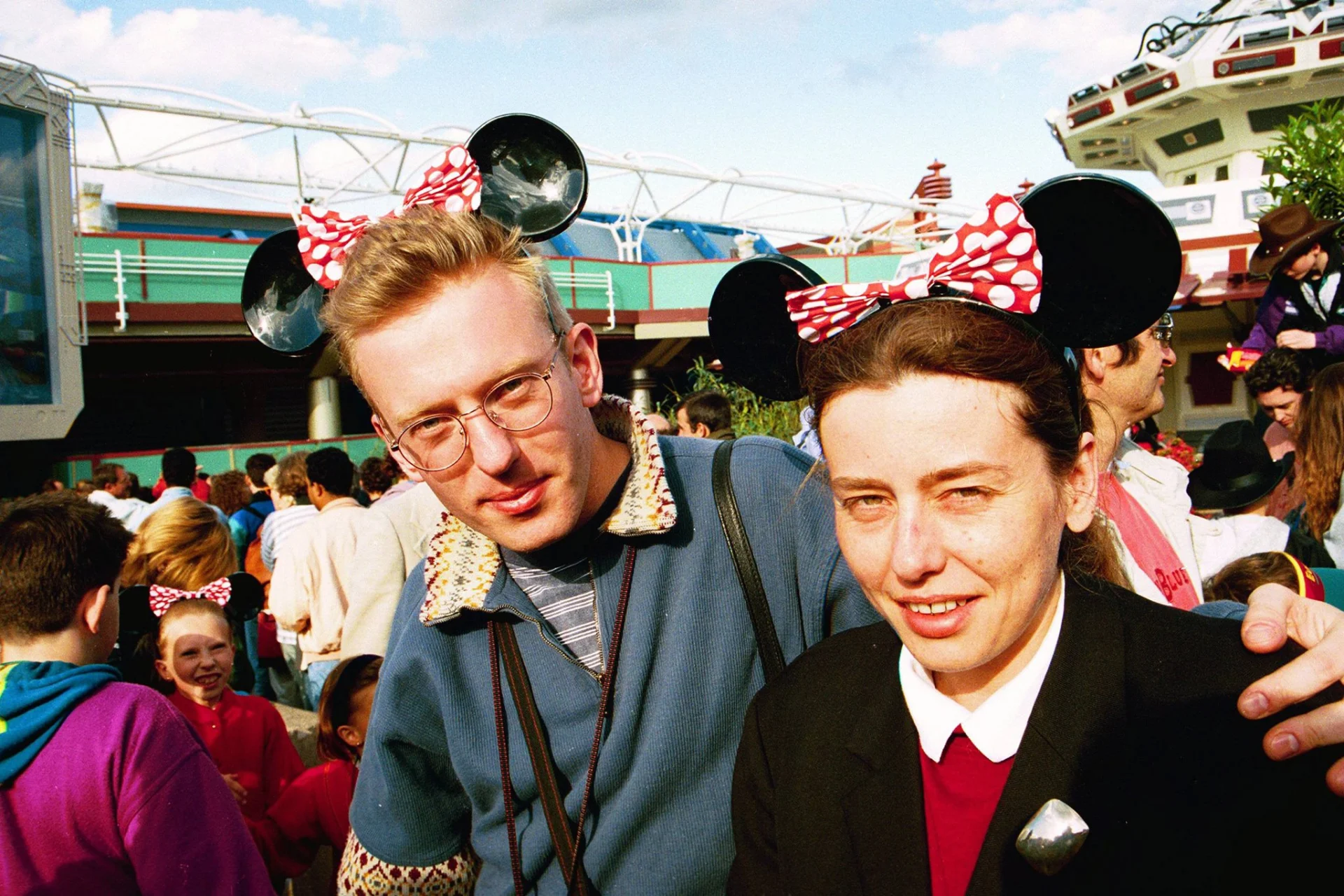 Mariusz Szczygieł na wycieczce w Disneylandzie w maju 1993