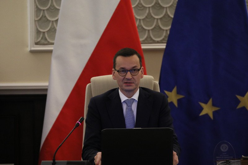 Premier Mateusz Morawiecki narzekał na Brukselę w amerykańskiej telewizji.
