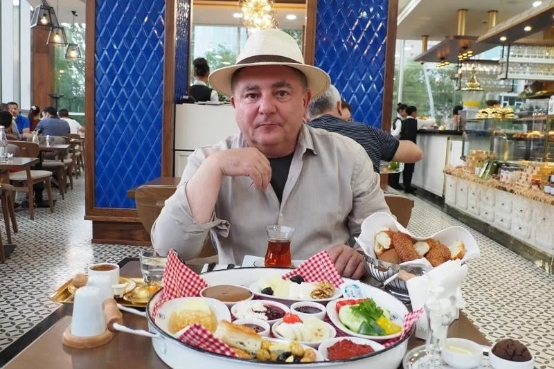 Dziennikarz kulinarny będzie mieć swój kanał na Youtube.