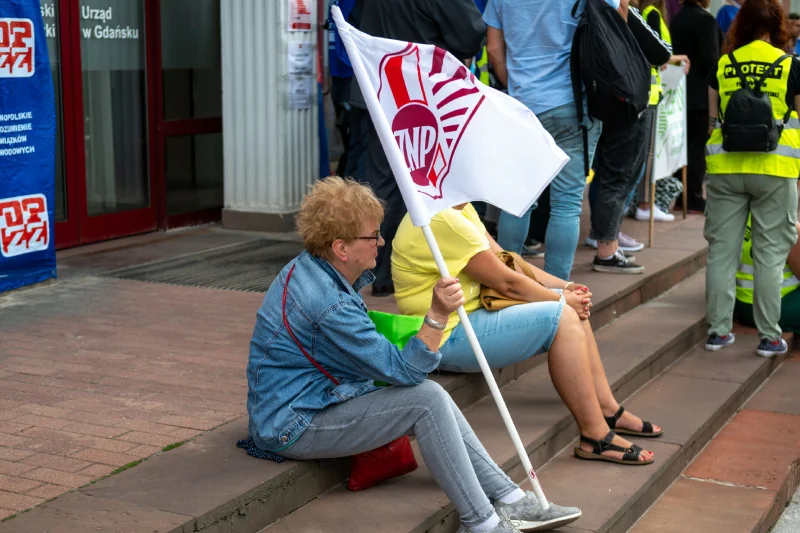 Praca dla nauczyciela we wszystkich województwach. Ogłoszeń są tysiące