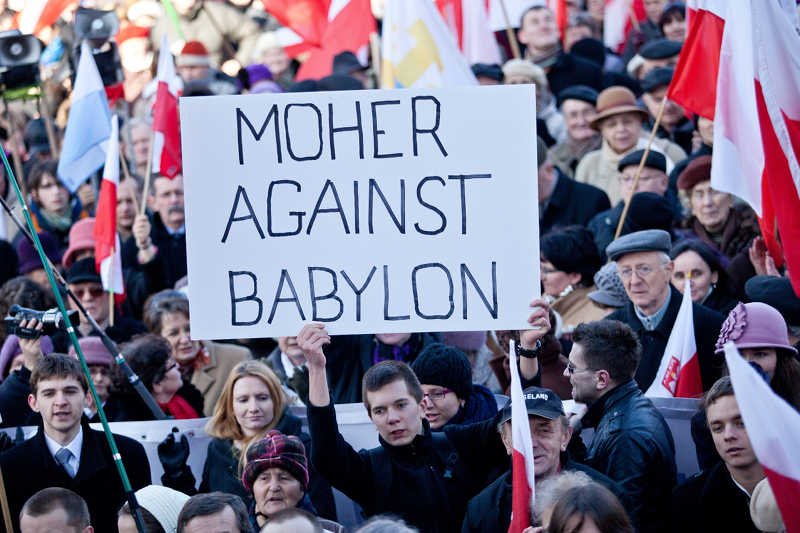 Radio Maryja ma słuchaczy w różnym wieku. Ojca Rydzyka słucha także młodzież