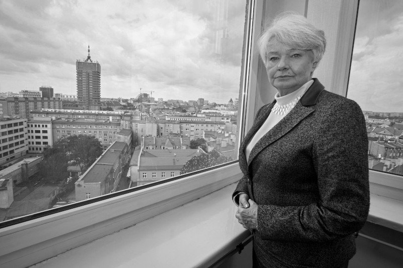 Krystyna Łybacka miała 74 lata.