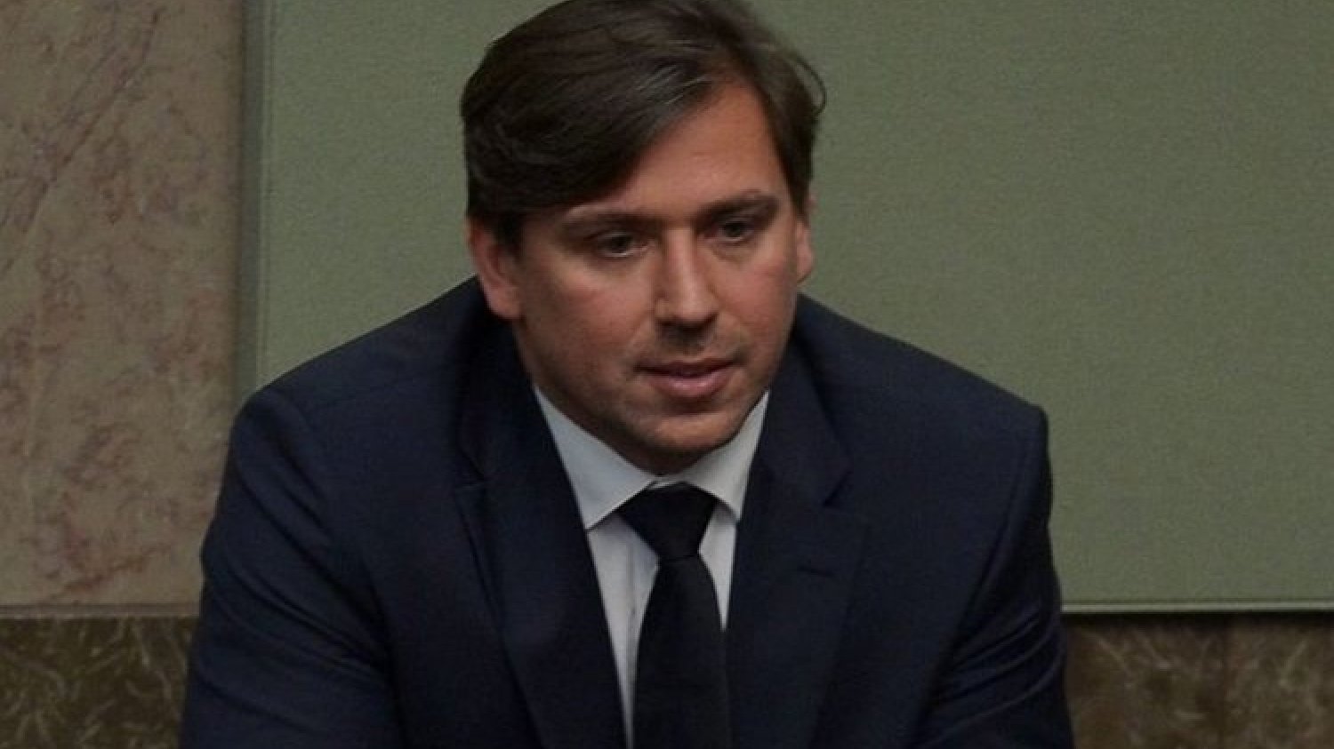 Prokuratura nie wierzy w wersję Kaczmarka. Afera wokół "willi Kwaśniewskich". Agent Tomek podtrzymuje zeznania.