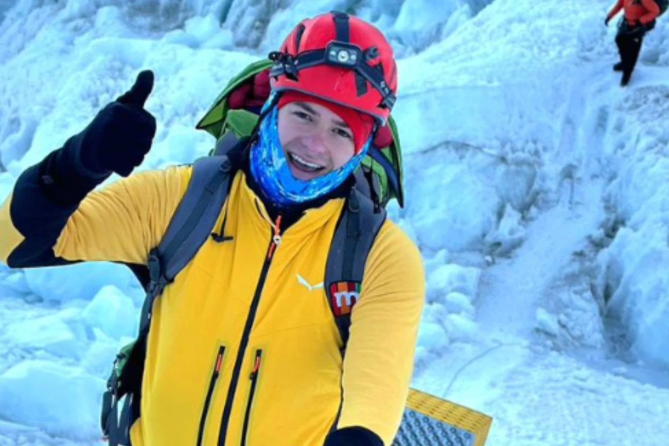 Jakub Patecki zdobył Mount Everest.