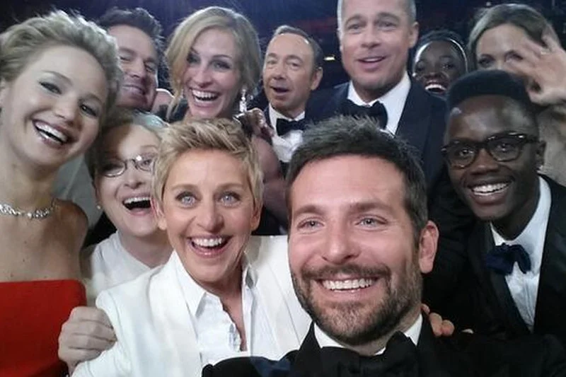 Oscary rozdane. "Grawitacja" zdobywa 7 nagród. "Zniewolony. 12 years a slave" filmem. Selfie roku "zepsuło" Twittera