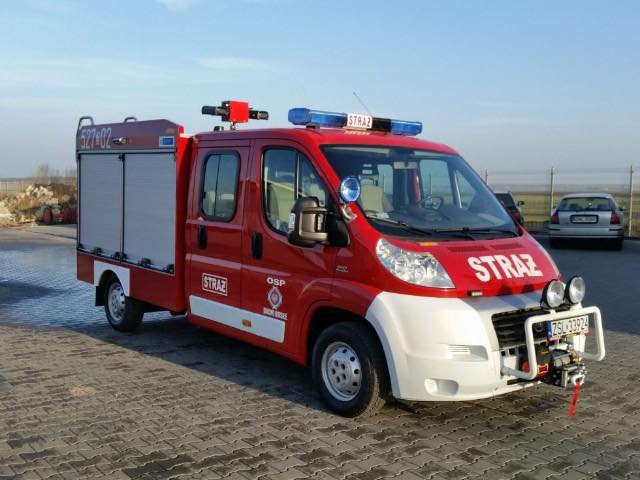 Strażacy apelują o pomoc w odnalezieniu wozu ze sprzętem.