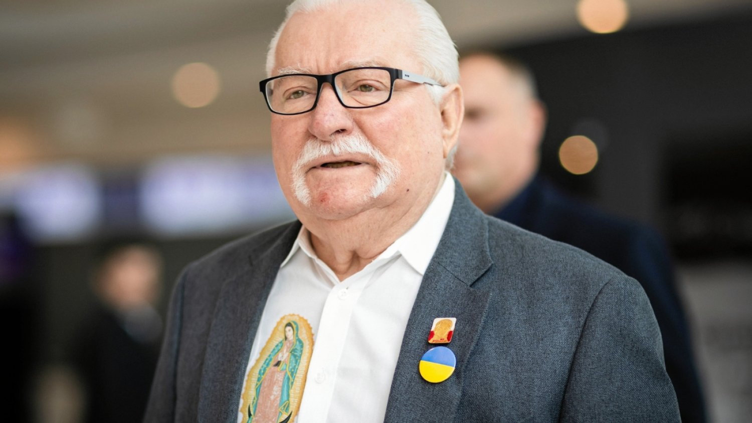Lech Wałęsa grzmi o "sfałszowanych wyborach".