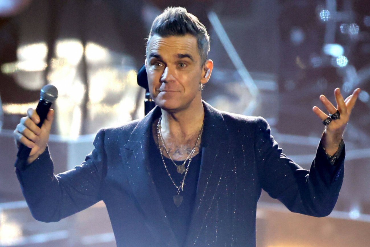 Robbie Williams tłumaczy się z występu na MŚ w Katarze.