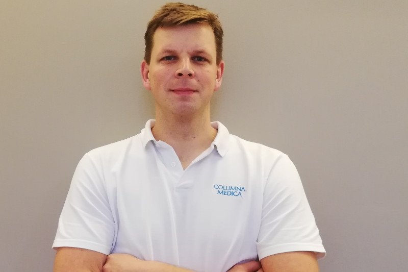 Zdaniem mgr Dawida Żaka, fizjoterapeuty, dzięki odpowiednim ćwiczeniom, możemy uniknąć urazu kolana.